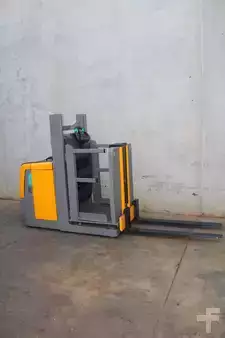 Vertical order pickers 2020  Jungheinrich EKS 110 Z 100E (4)
