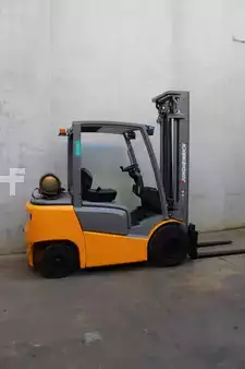 Empilhador a gás 2020  Jungheinrich TFG 425 440 ZT (1)
