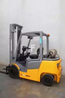 Empilhador a gás 2020  Jungheinrich TFG 425 440 ZT (4)