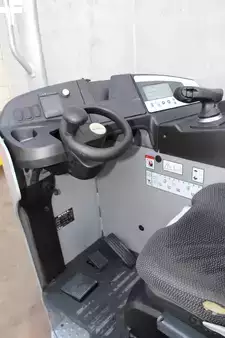 Reach Truck 2021  Still FM-X14 (7)