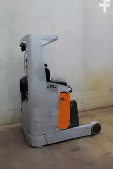Reach Truck 2021  Still FM-X14 (11)