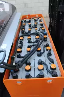 Reach Truck 2019  Still FM-X14 (9)