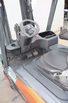 Eléctrico - 3 rodas 2018  Linde E16-02 (4)