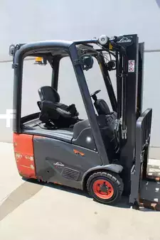 Eléctrico - 3 rodas 2017  Linde E14-02 (1)