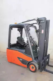 Eléctrico - 3 rodas 2018  Linde E16L-02 (1)
