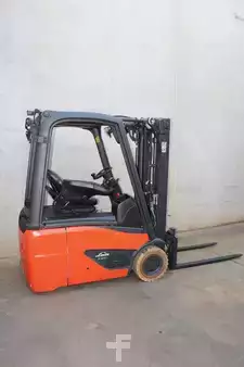 Eléctrico - 3 rodas 2020  Linde E14-02 (2)