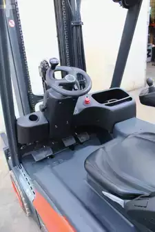 Eléctrico - 3 rodas 2018  Linde E16-02 (7)