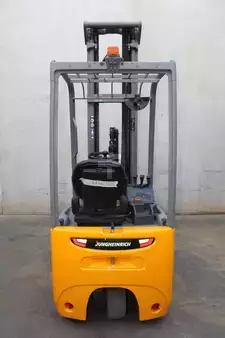 Eléctrico - 3 rodas 2015  Jungheinrich EFG 113 650 DZ (5)