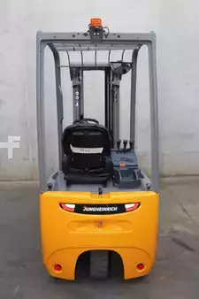 Eléctrico - 3 rodas 2018  Jungheinrich EFG 113 450 DZ (5)