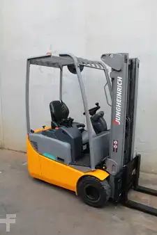 Eléctrico - 3 rodas 2018  Jungheinrich EFG 113 450 DZ (1)