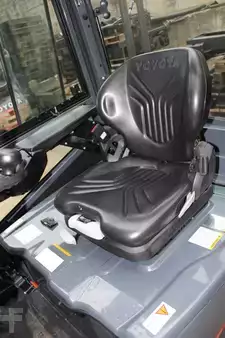 Elektryczne 4-kołowe 2019  Toyota 8FBMK16T (8)
