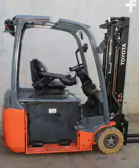 Carrelli elettrici 3 ruote 2020  Toyota 8FBE16T (2)
