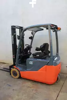 Carrelli elettrici 3 ruote 2020  Toyota 8FBE16T (4)
