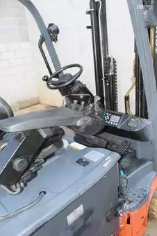 Carrelli elettrici 3 ruote 2020  Toyota 8FBE16T (8)