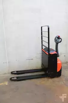 Porta-paletes elétrico 2019  BT LWE 160 (2)