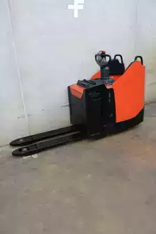 Transpallet elettrici 2021  BT LPE200 (2)