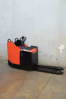 Transpallet elettrici 2021  BT LPE200 (4)