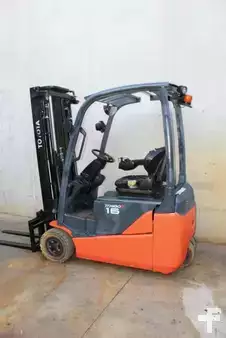 Elektryczne 3-kołowe 2021  Toyota 8FBEK16T (4)