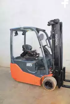 Elektrisk- 3 hjul 2017  Toyota 8FBE20T (1)