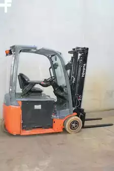 Carrelli elettrici 3 ruote 2021  Toyota 8FBE16T (2)