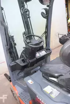 Carrelli elettrici 3 ruote 2021  Toyota 8FBE16T (7)