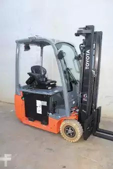 El truck - 3 hjulet 2020  [div] 8FBE16T (1)