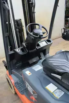 Carrelli elettrici 3 ruote 2018  Toyota 8FBE16T (7)