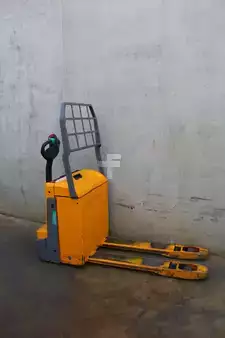 Låglyftare El 2023  Jungheinrich EJE 222 (2)