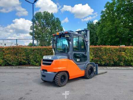 Diesel truck 2017  Toyota 40-8FD45N (3)