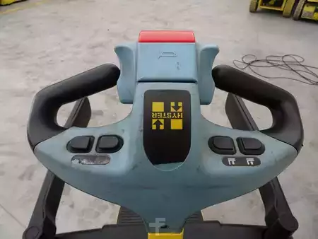 Dieseltrukki 2005  Hyster P2.0S (4)