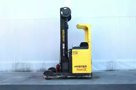 Carrelli elettrici 4 ruote 2006  Hyster R2.0H (1)