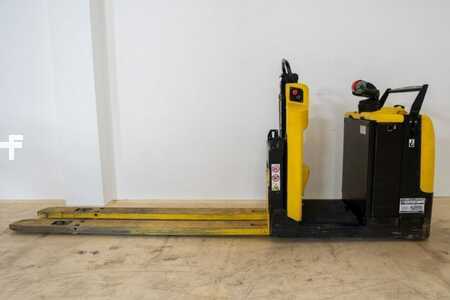 Chariots électriques à 4 roues 2011  Hyster LO2.0 (1)