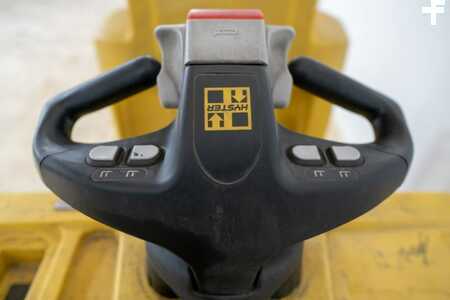 Chariots élévateurs diesel 2013  Hyster LO2.0 (4)