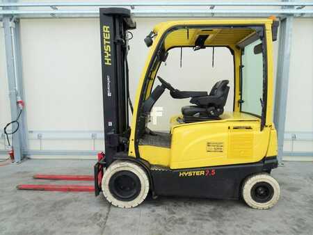 El truck - 4 hjulet 2011  Hyster J2.5XN (1)