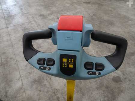 Dízel targoncák 2006  Hyster S1.2 (5)