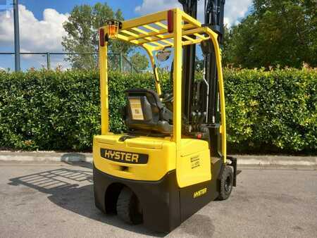 Elektromos 4 kerekű 2017  Hyster A1.5XNT (3)