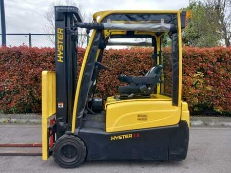 Eléctrica de 4 ruedas 2017  Hyster J1.8XNT (1)