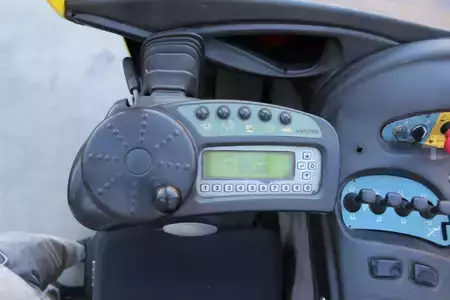 Carrelli elettrici 4 ruote 2006  Hyster R2.0H (5)