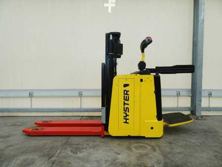 Dízel targoncák 2016  Hyster P2.0SD (1)