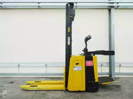 Diesel truck 2014  Yale MS15XIL (1)