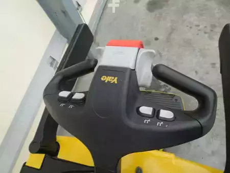 Diesel truck 2014  Yale MS15XIL (4)