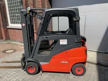 Carretilla elevadora GLP 2015  Linde H18T-01 (1)