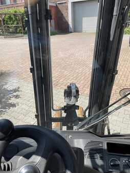 Propane Forklifts 2015  Linde H18T-01 (5)