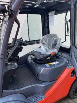 Dieseltrukki 2025 Toyota 52-8FDF30 (4)