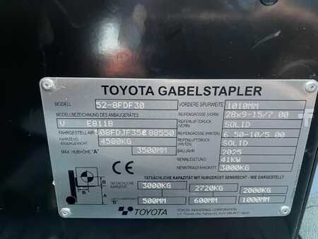Dieselstapler  Toyota 52-8FDF30 (6)