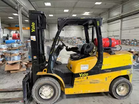 Treibgasstapler 2008  Yale GLP 50 VX (1)