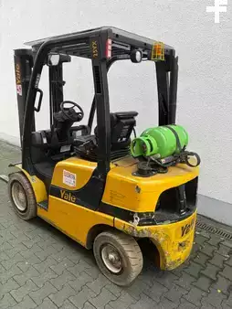 Carrelli elevatori GPL 2011  Yale GLP 25 VX (2)