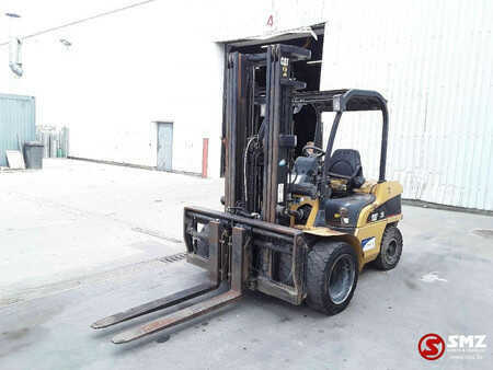 Chariots élévateurs diesel 2006  CAT Lift Trucks DP 35 N (3)