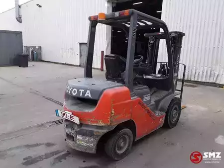 Chariots élévateurs diesel 2019  Toyota Tonero 25 02-8FDF25 5300H (11)