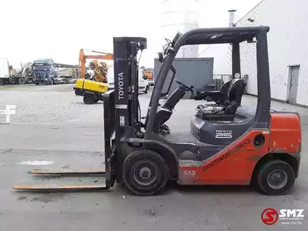 Chariots élévateurs diesel 2019  Toyota Tonero 25 02-8FDF25 5300H (5)